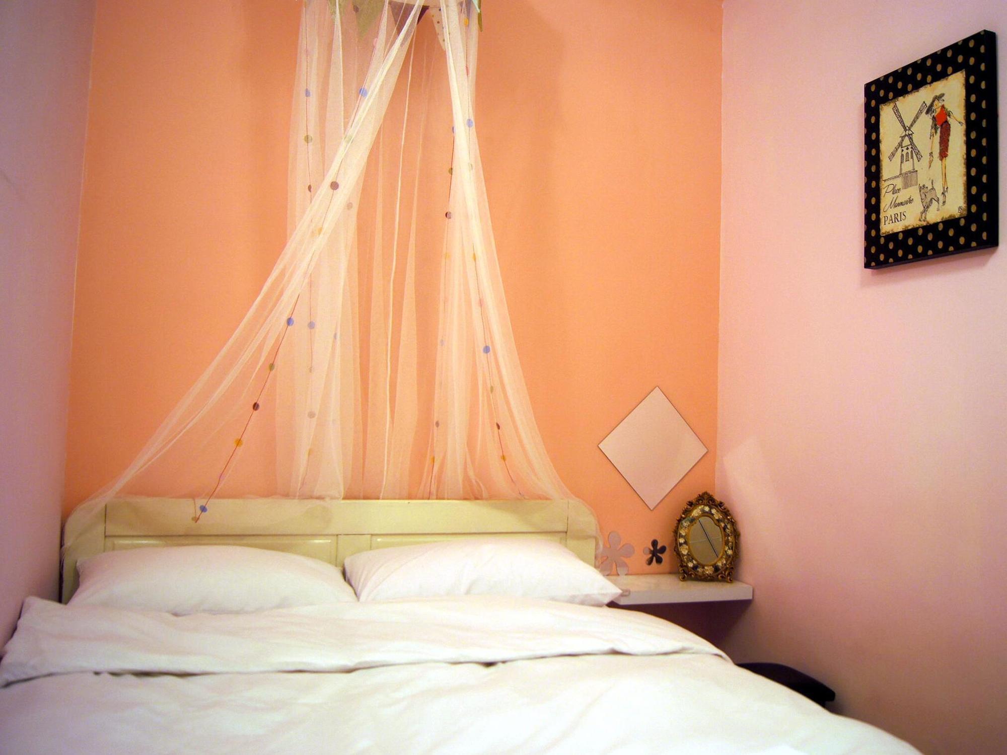 Love Hostel Tainan Buitenkant foto